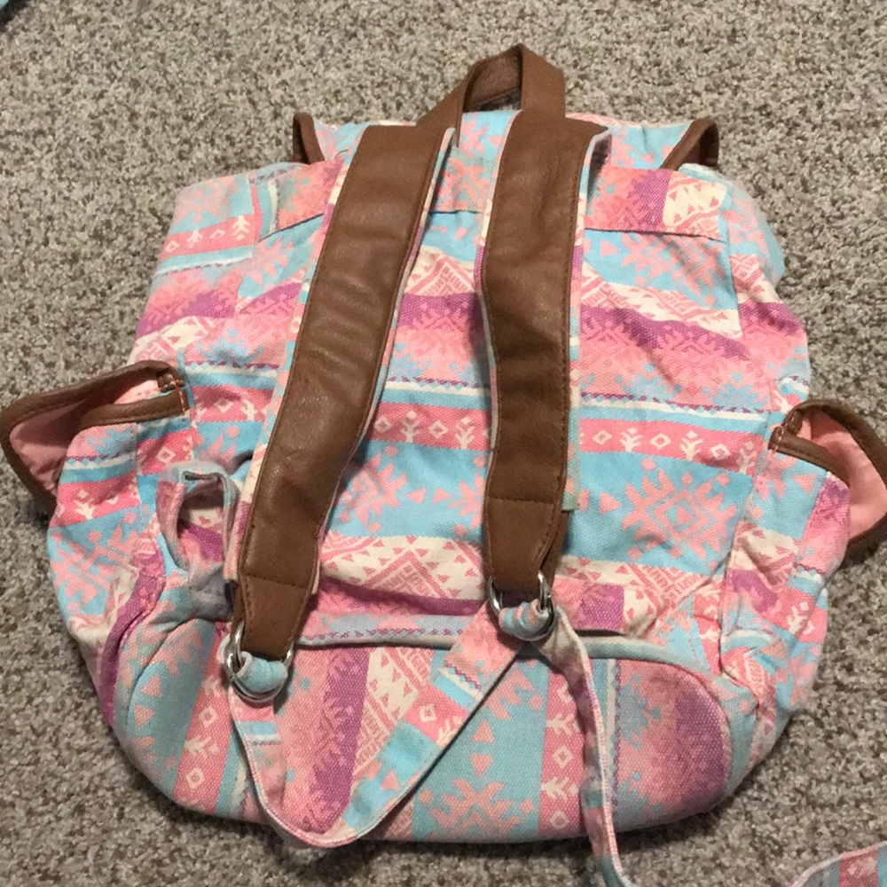 Backpack - Picture 2 of 4